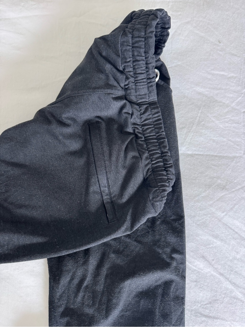 Vuori Black Jogger Pants with White Drawstring - Picture 3 of 3